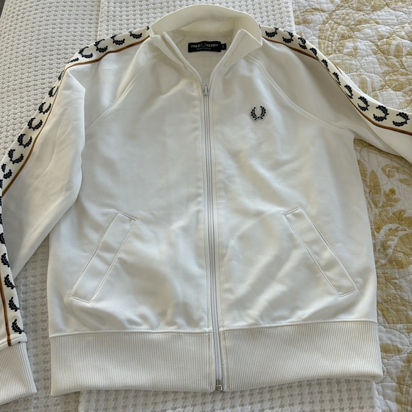 Fred Perry laurel wreath track jacket - Picture 6 of 7